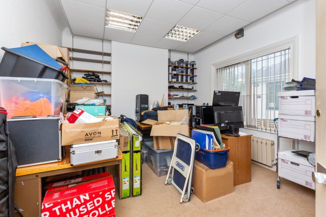 30 Hockcliffe Street, Leighton Buzzard LU7 1HJ 58