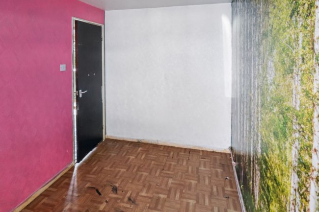 6 Heddon Grove, Hawkshead, Bradford, West Yorkshire, BD5 0TA 1