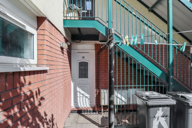 6 Heddon Grove, Hawkshead, Bradford, West Yorkshire, BD5 0TA 1