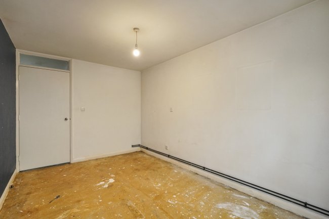 15 Delta Court, Alpha Terrace, Nottingham, Nottinghamshire, NG1 4ER 7