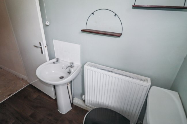 10 Claremont Street, Sowerby Bridge, West Yorkshire, HX6 2PD 1