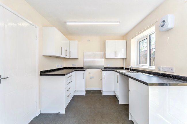 9 Sevenoaks Drive, Great Lever, Bolton, Greater Manchester, BL3 3ED 3