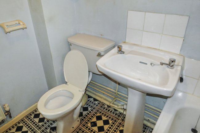 1 Harcourt Street, Preston, Lancashire, PR1 7ER 9