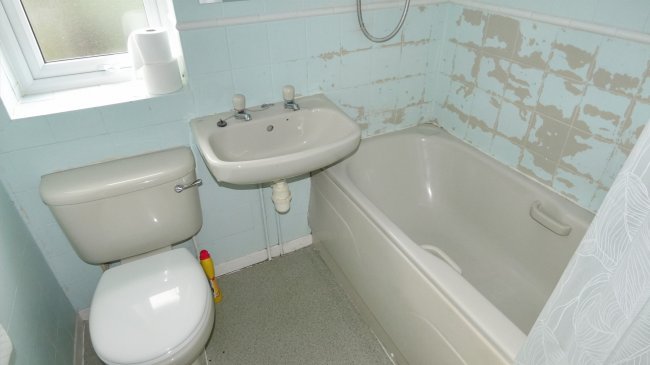 79 Twenty Fourth Avenue, Hull, East Yorkshire, HU6 9LX 7