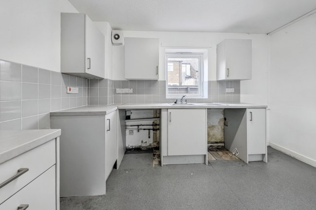 8 Thomas Street, Westerhope, Newcastle Upon Tyne, NE5 5JJ 7