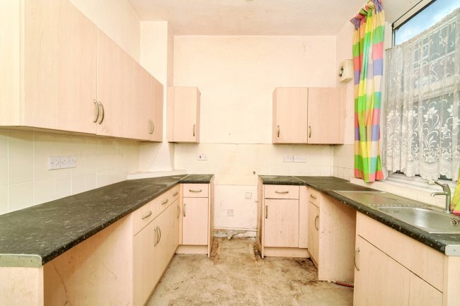 48 Cambridge Street, Preston, Lancashire, PR1 7XA 8