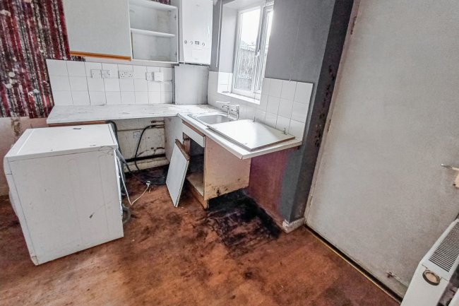 82 Jocelyn Street, Monsall, Manchester, Greater Manchester, M40 8BF 6