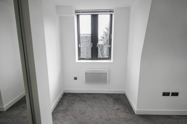 Flat 33, William Shipley House, Knightrider Court, Knightrider Street, Maidstone ME15 6XD 6