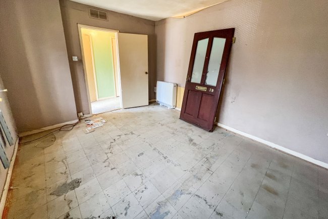 39 Newnton Grove, Malmesbury, Wiltshire, SN16 0DS 8