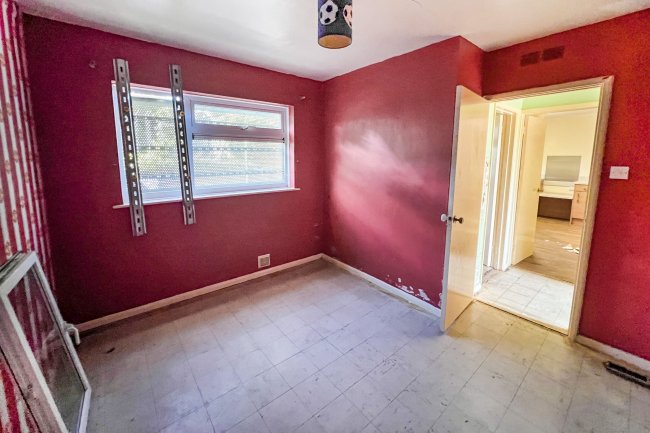 39 Newnton Grove, Malmesbury, Wiltshire, SN16 0DS 8