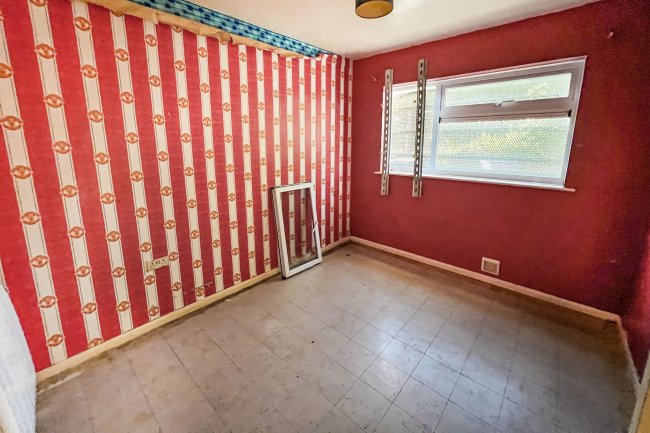 39 Newnton Grove, Malmesbury, Wiltshire, SN16 0DS 8