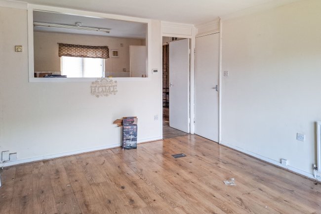 4 Miniott Walk, Hemlington, Middlesbrough, Cleveland, TS8 9NA 2