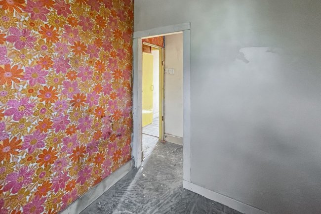 33 Aston Road, London, Raynes Park, SW20 8BG 7