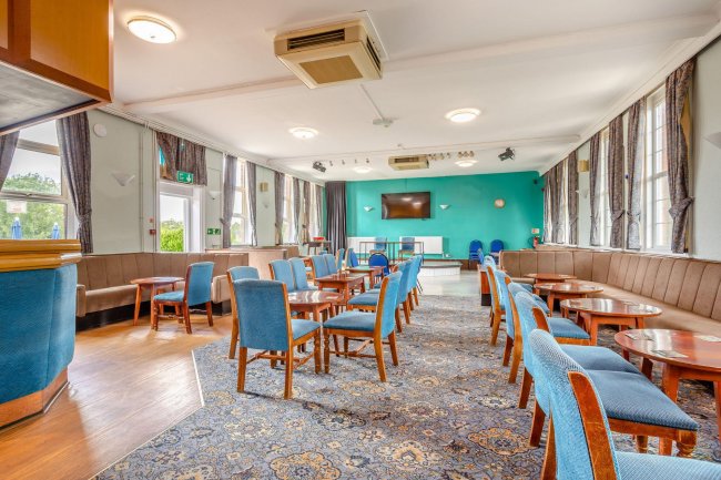 Conservative Club, 7 Manor St, Raunds, Wellingborough NN9 6JW 2