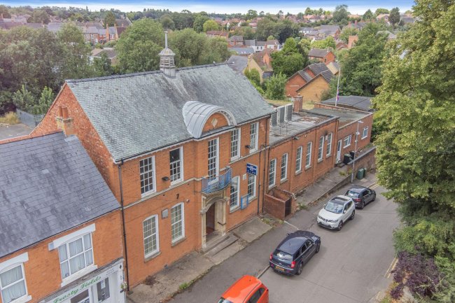 Conservative Club, 7 Manor St, Raunds, Wellingborough NN9 6JW 2