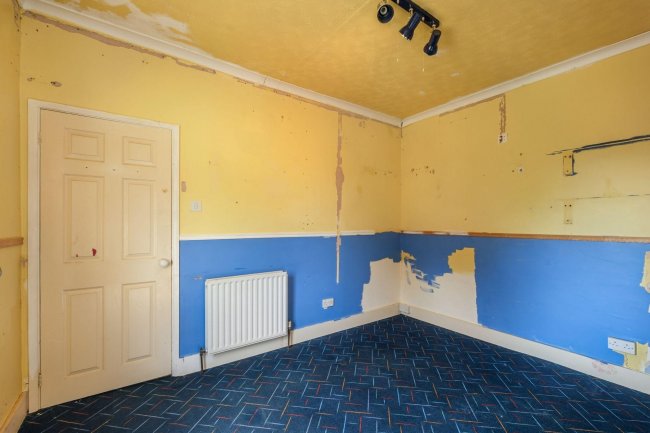 22 Clarence Road, Leighton Buzzard LU7 3EJ 10