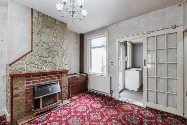 22 Clarence Road, Leighton Buzzard LU7 3EJ 10