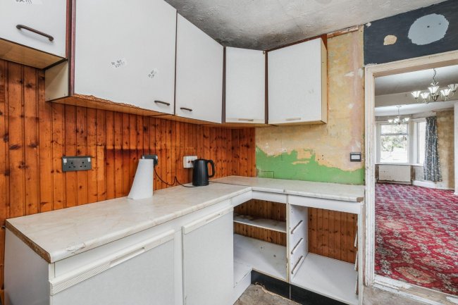 22 Clarence Road, Leighton Buzzard LU7 3EJ 10