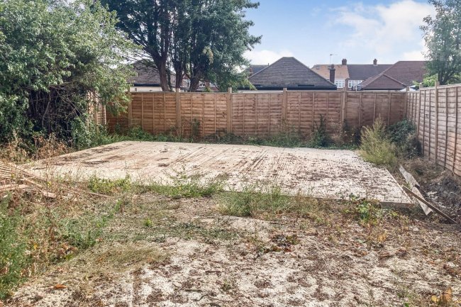 Land to the Rear of 32 Queens Gardens, Upminster, RM14 1NG 8