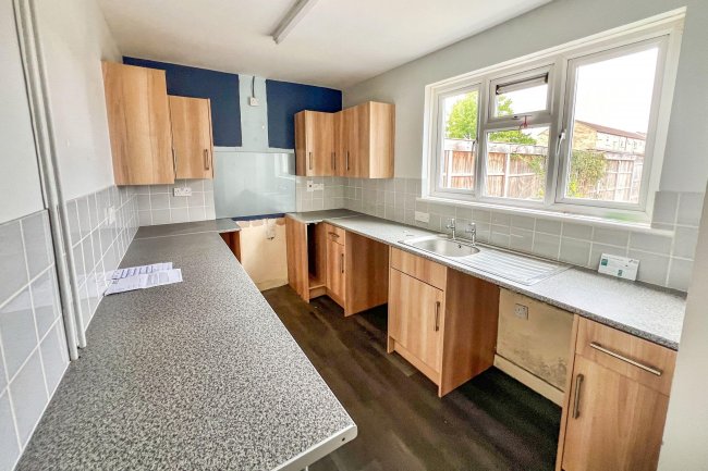 90 Ladyfield Road, Chippenham, Wiltshire, SN14 0AW 9