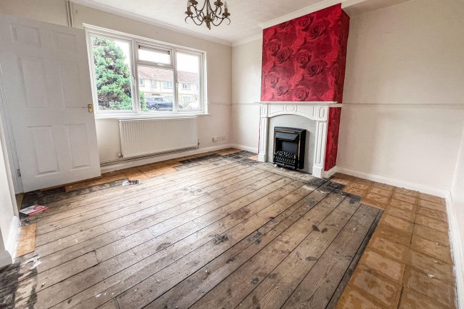 90 Ladyfield Road, Chippenham, Wiltshire, SN14 0AW 9