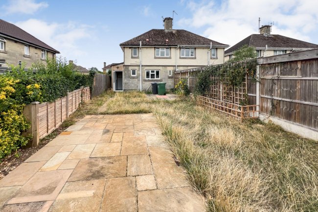 90 Ladyfield Road, Chippenham, Wiltshire, SN14 0AW 9