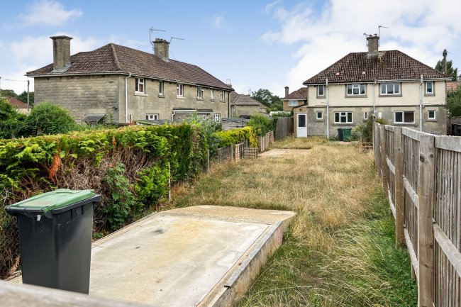 90 Ladyfield Road, Chippenham, Wiltshire, SN14 0AW 9