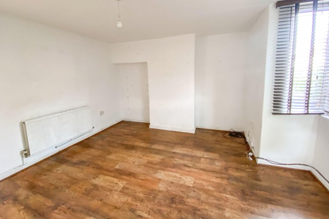 48 North End, Calne, Wiltshire, SN11 9DH 2