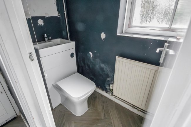 134 Wood Lane, Chippenham, Wiltshire, SN15 3DZ 6