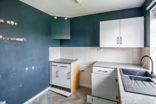 134 Wood Lane, Chippenham, Wiltshire, SN15 3DZ 6