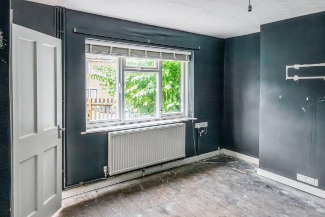 134 Wood Lane, Chippenham, Wiltshire, SN15 3DZ 6