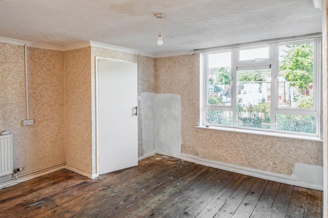 72 Braemor Road, Calne, Wiltshire, SN11 9DX 7