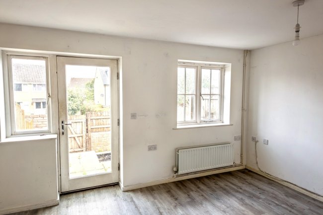 4a Alexander Road, Malmesbury, Wiltshire, SN16 0DW 10