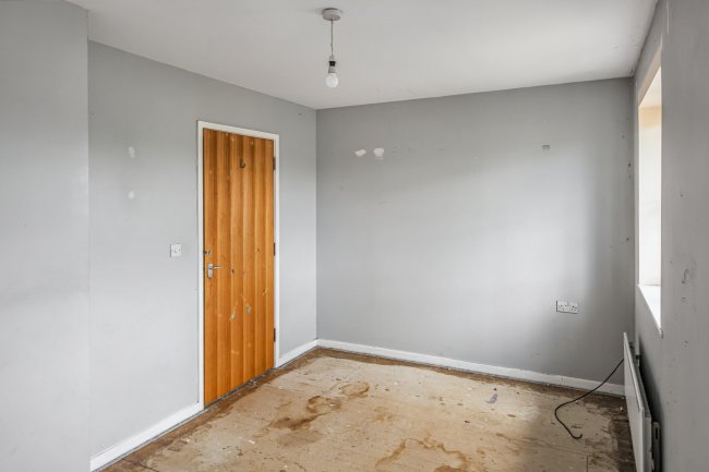 4a Alexander Road, Malmesbury, Wiltshire, SN16 0DW 10