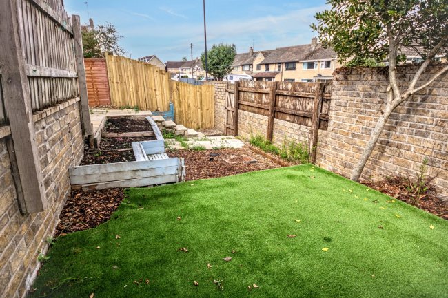 4a Alexander Road, Malmesbury, Wiltshire, SN16 0DW 10