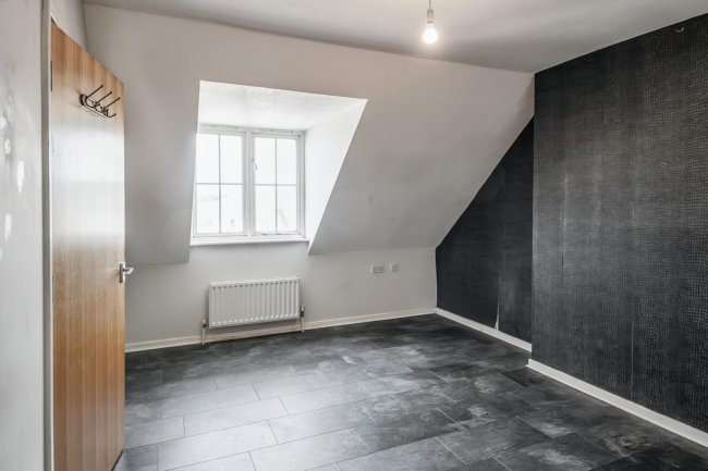 4a Alexander Road, Malmesbury, Wiltshire, SN16 0DW 10