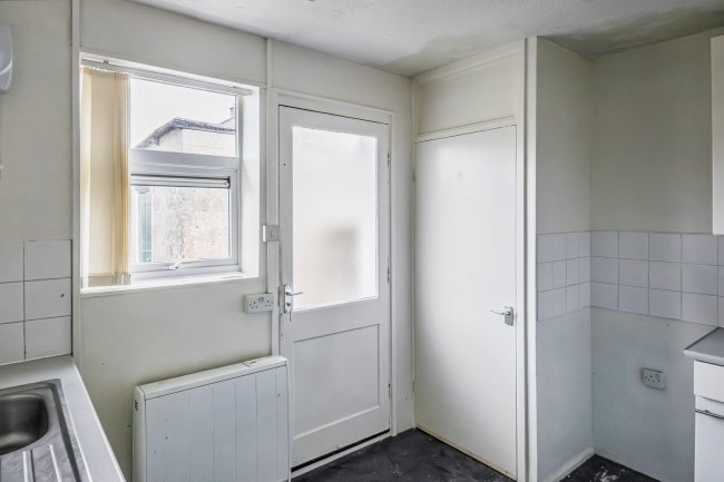 51 Martins Croft, Colerne, Wiltshire, SN14 8DT 4