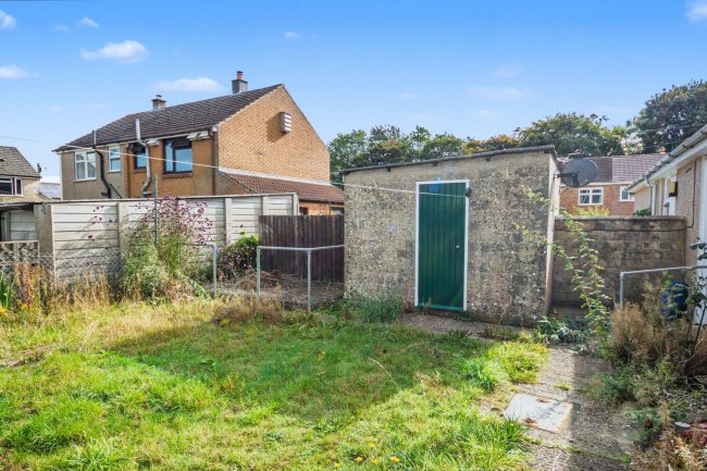 51 Martins Croft, Colerne, Wiltshire, SN14 8DT 4