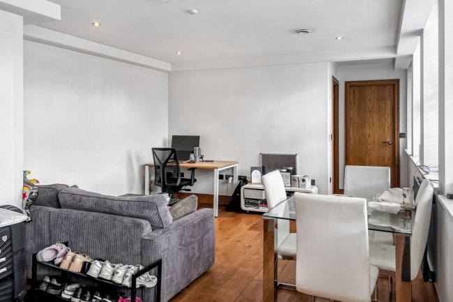 14 Galbraith House, 141 Great Charles Street, Birmingham, West Midlands, B3 3LG 10