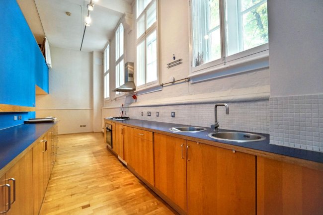 Unit 8, 50 Blackheath Road, Greenwich, London SE10 8DZ 8