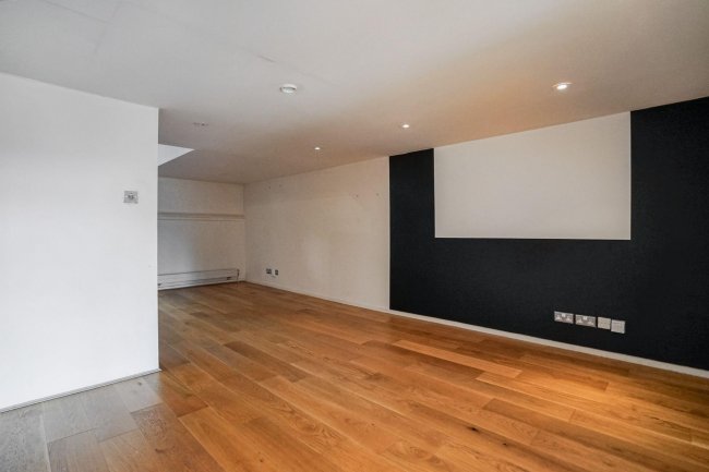 Unit 8, 50 Blackheath Road, Greenwich, London SE10 8DZ 8