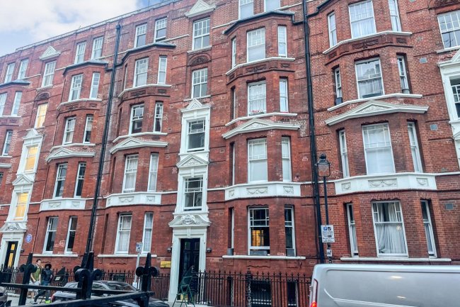 Flat 23 Russell Chambers, Bury Place, Bloomsbury, London WC1A 2JU 3