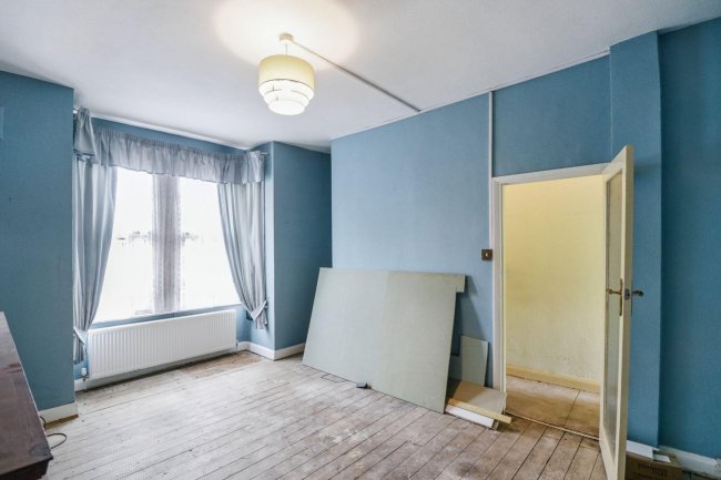 GFF & FFF, 11 Cavendish Drive, Leytonstone, London, E11 1DN 7