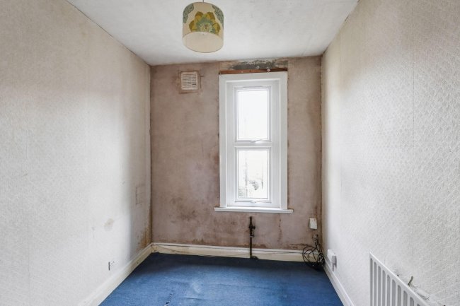 GFF & FFF, 11 Cavendish Drive, Leytonstone, London, E11 1DN 7