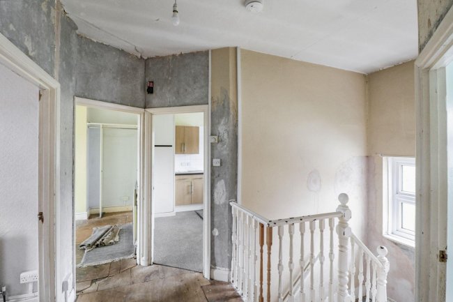 GFF & FFF, 11 Cavendish Drive, Leytonstone, London, E11 1DN 7