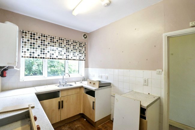 GFF & FFF, 11 Cavendish Drive, Leytonstone, London, E11 1DN 7