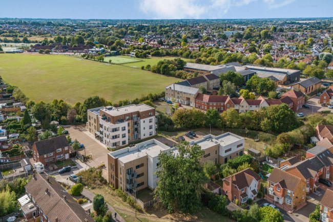 Moulsham Lodge, Waltham Glen, Chelmsford, Essex CM2 9EL 5