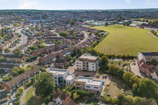 Moulsham Lodge, Waltham Glen, Chelmsford, Essex CM2 9EL 5