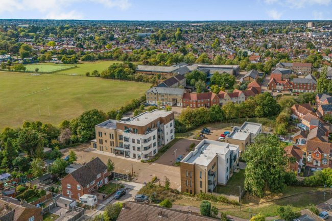 Moulsham Lodge, Waltham Glen, Chelmsford, Essex CM2 9EL 5