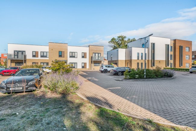 Moulsham Lodge, Waltham Glen, Chelmsford, Essex CM2 9EL 5